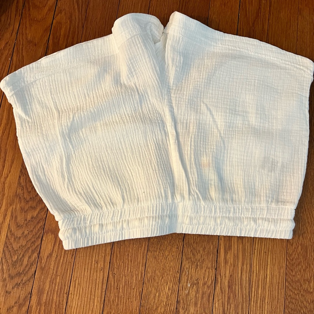 C&C California High Waist White Shorts - Picture 4 of 4